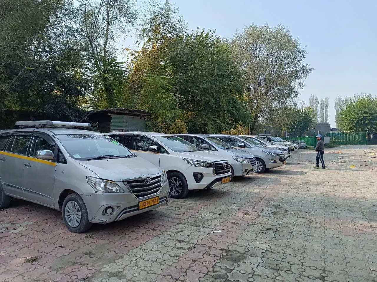 Tourist taxi fleet in Srinagar